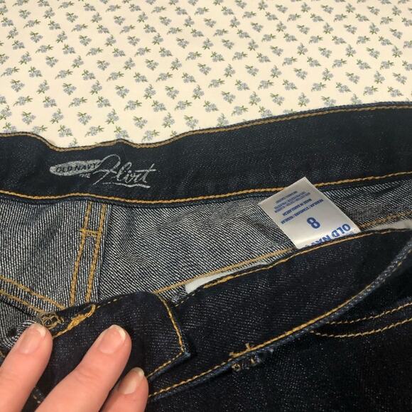 OLD NAVY THE FLIRT 3.5" SHORTS DARK WASH SZ 8 - Picture 2 of 5